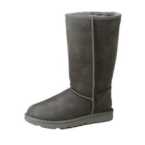 UGG SIZE 8